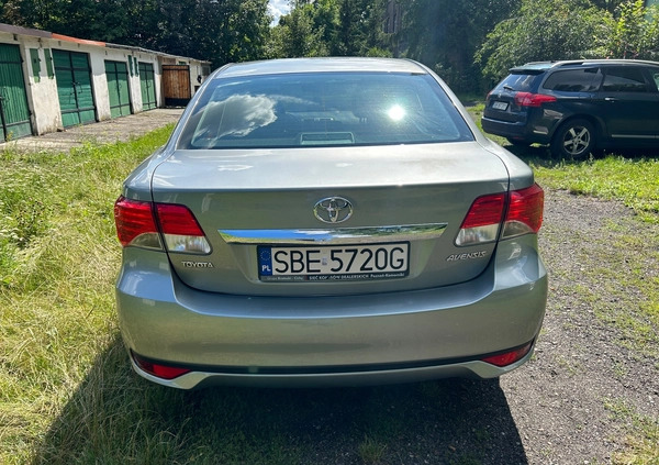 Toyota Avensis cena 36500 przebieg: 194000, rok produkcji 2013 z Będzin małe 781